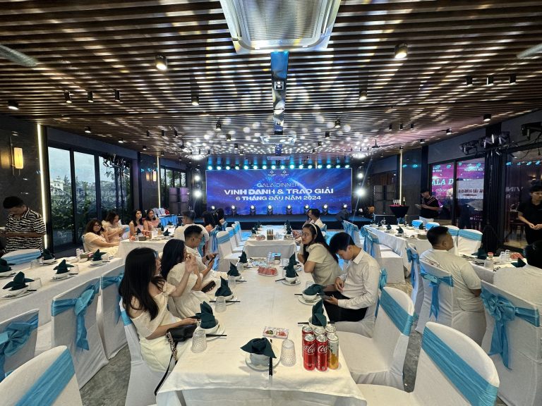 Chuyên Tổ Chức Tiệc Đoàn Tại Cô Tô